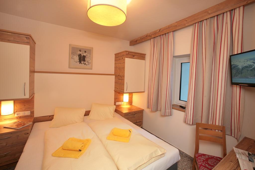 Intown Apartment Schmiede Saalbach-Hinterglemm Esterno foto